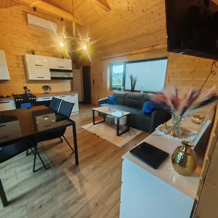 Dom Caloroczny Wlk-House * Czestkowo (Koscierzyna)